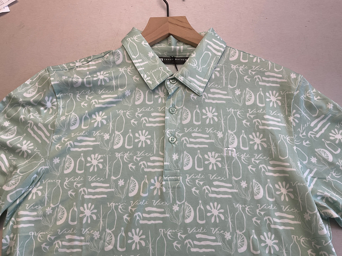 Travis Mathew FeatherWeight Cabana Aqua Foam