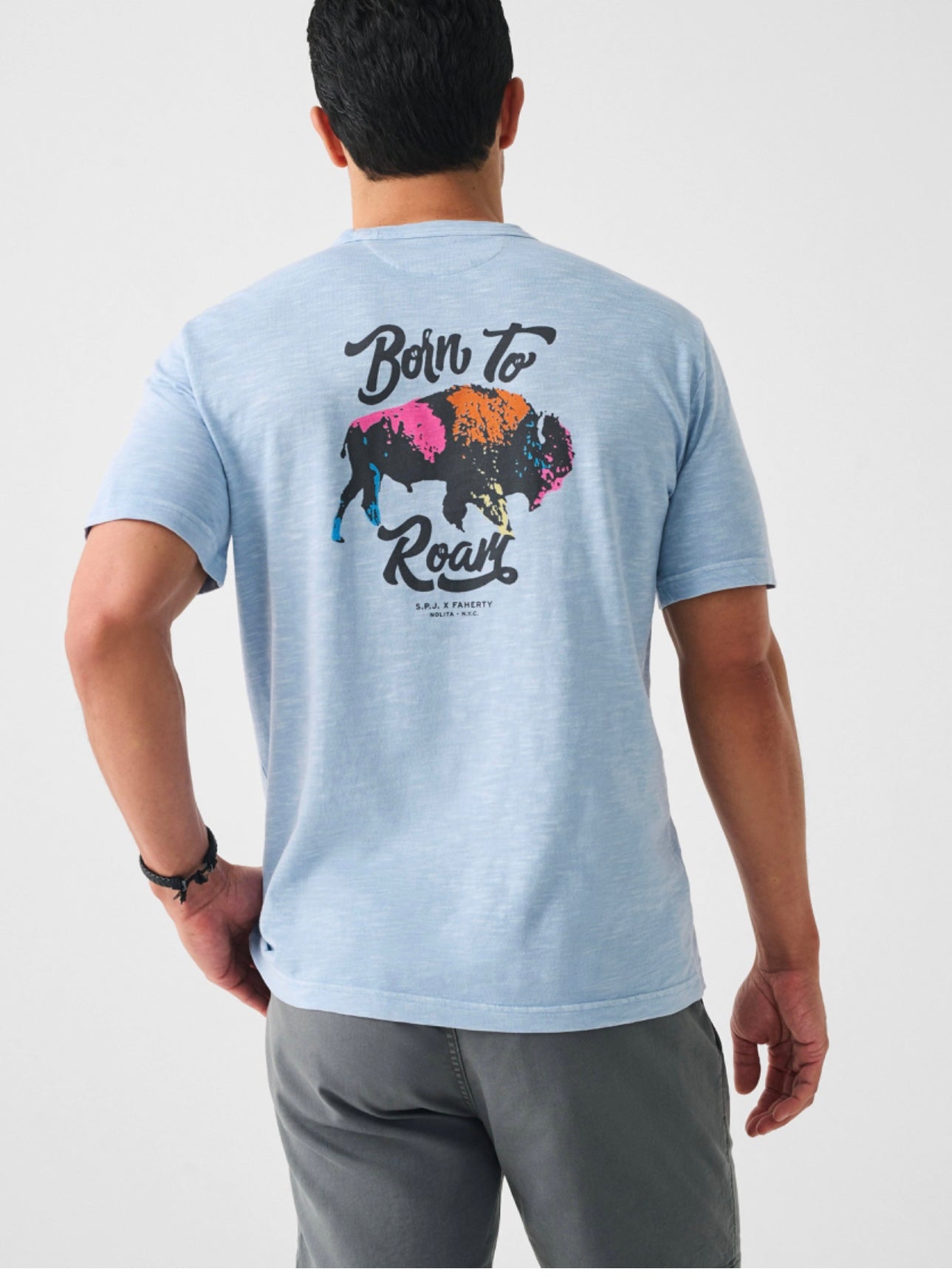 Faherty Graphic are-Born to Roam