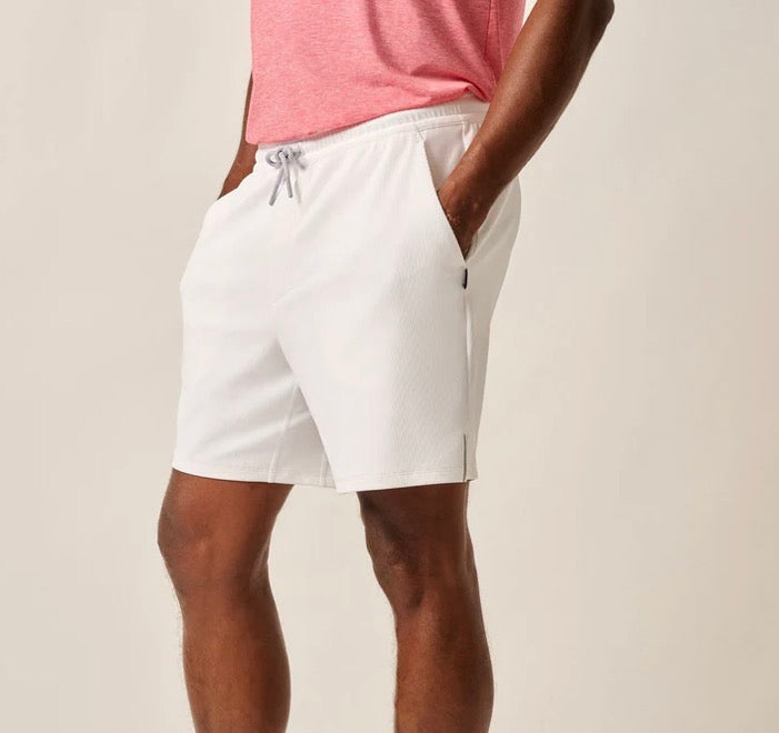 Johnnie O Hoppin White Short